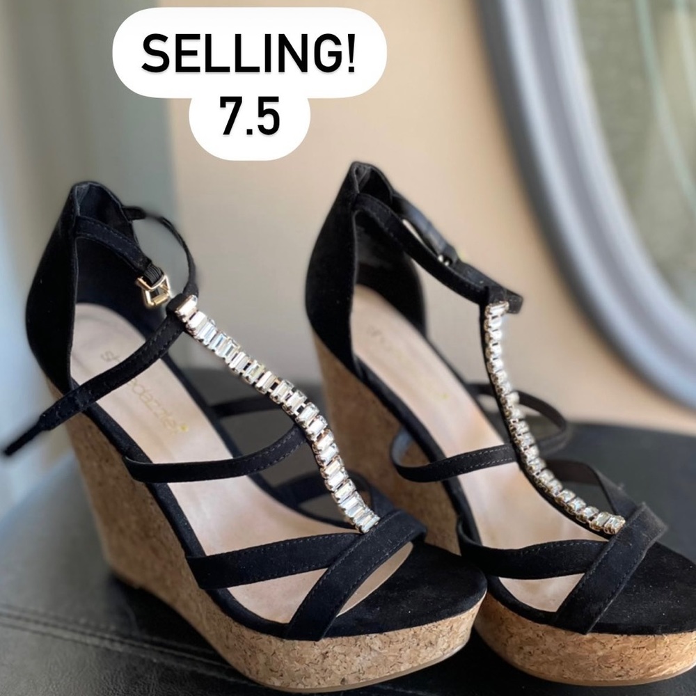 Bedazzled Pumps!